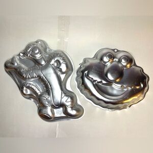 Vintage Wilton Winnie Pooh Tigger + Sesame Street Elmo Aluminum Baking Cake Pan